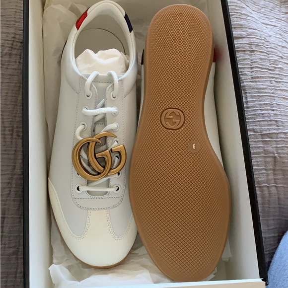 Gucci size men 9 brand new